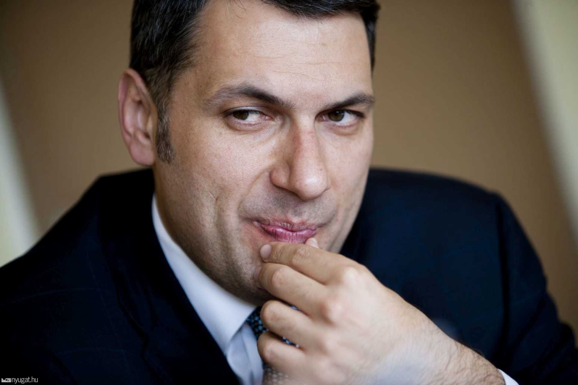 Lazar Janos Ujra A Csucson Orban Viktor Dohanyzasugyi Miniszterelnoki Biztossa Nevezte Ki