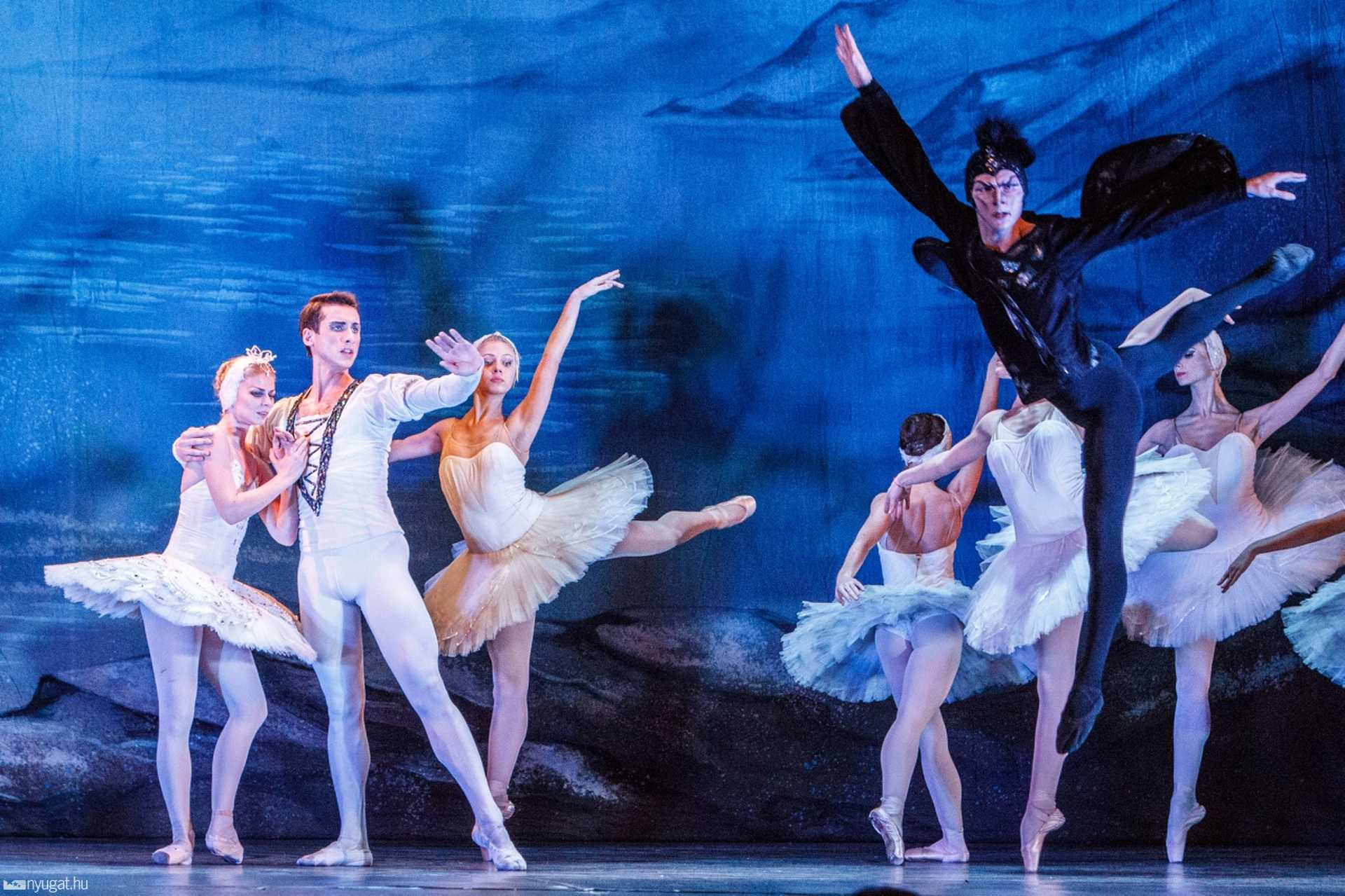 Kiev City Ballett - Hattyúk tava