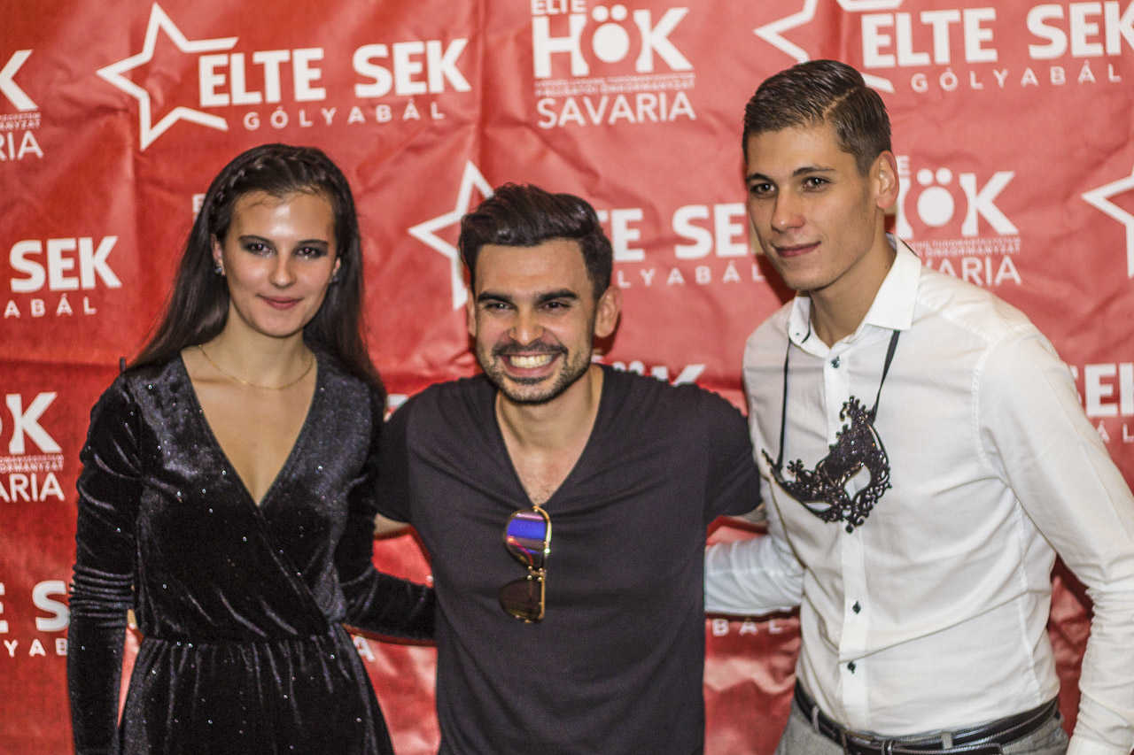 ELTE Savaria G&oacute;lyab&aacute;l - fot&oacute;zkod&aacute;s az előt&eacute;rben