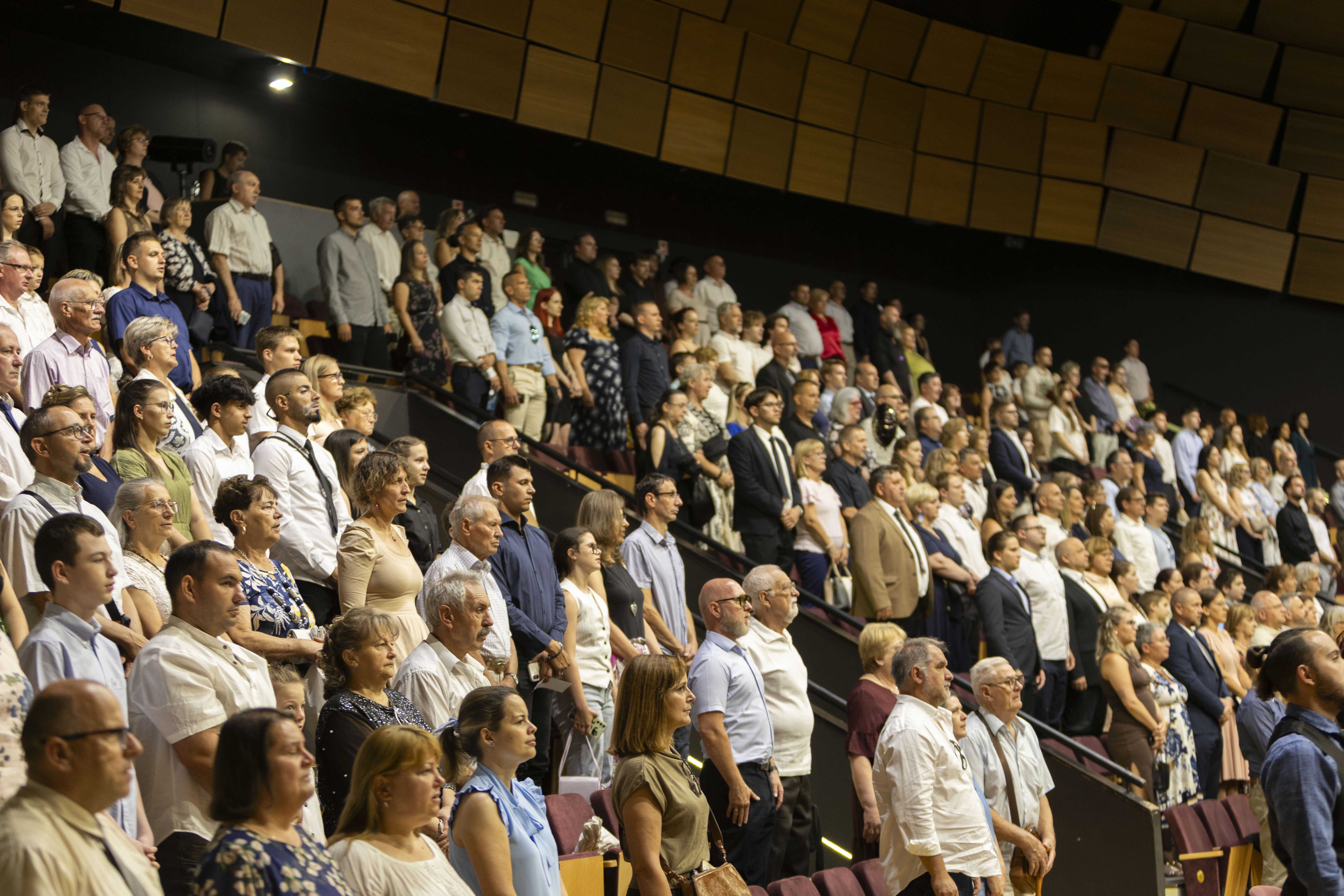Az E&ouml;tv&ouml;s Lor&aacute;nd Tudom&aacute;nyegyetem Savaria Egyetemi K&ouml;zpont Diplomaoszt&oacute;ja