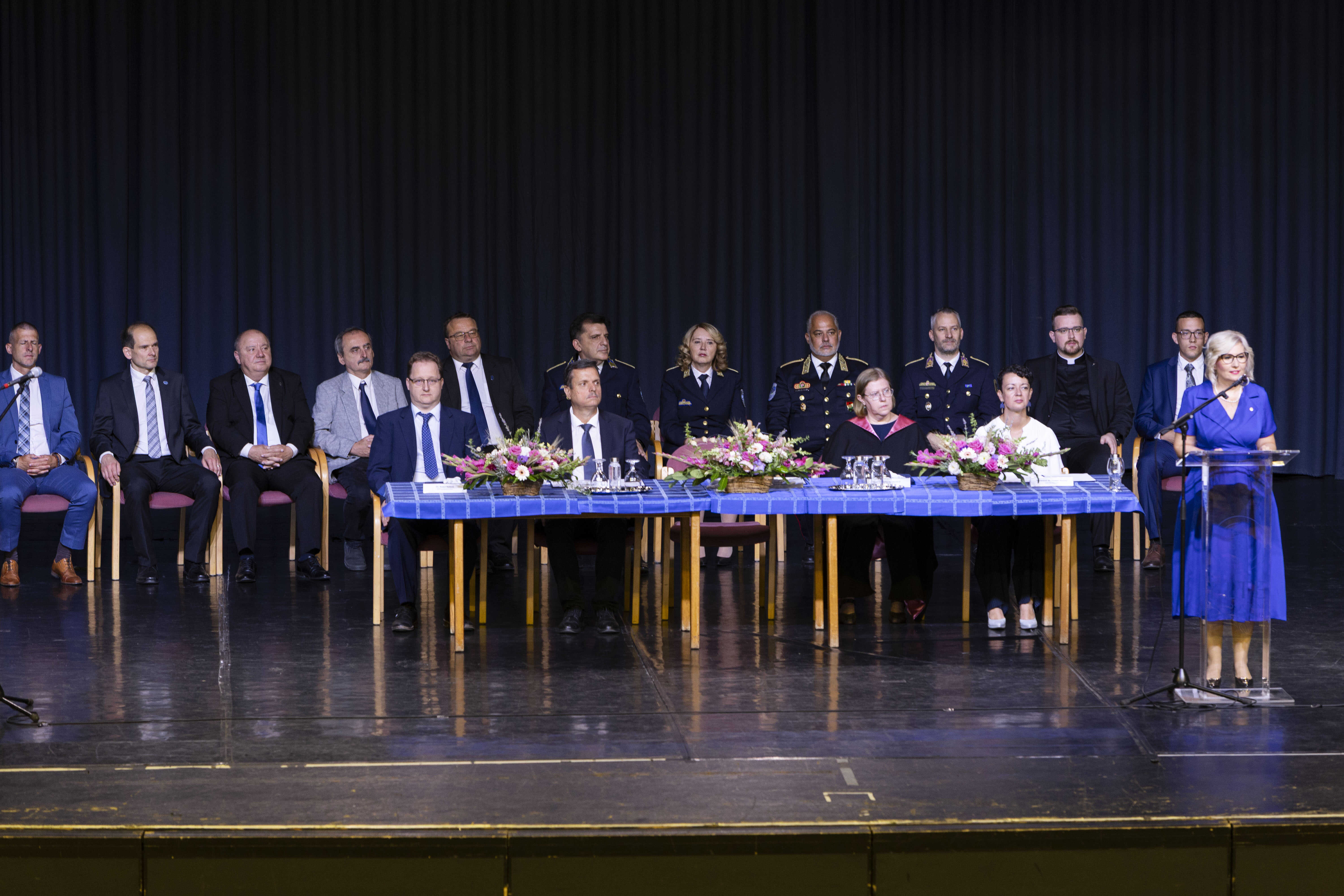 Az E&ouml;tv&ouml;s Lor&aacute;nd Tudom&aacute;nyegyetem Savaria Egyetemi K&ouml;zpont Diplomaoszt&oacute;ja