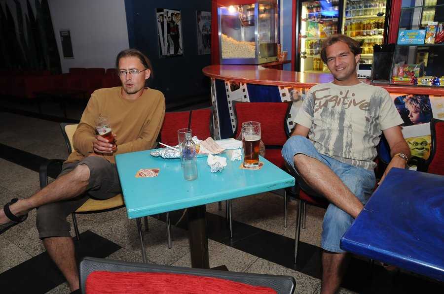 Labdar&uacute;g&oacute; EB d&ouml;ntőj&eacute;nek szurkol&oacute;i Szombathelyen