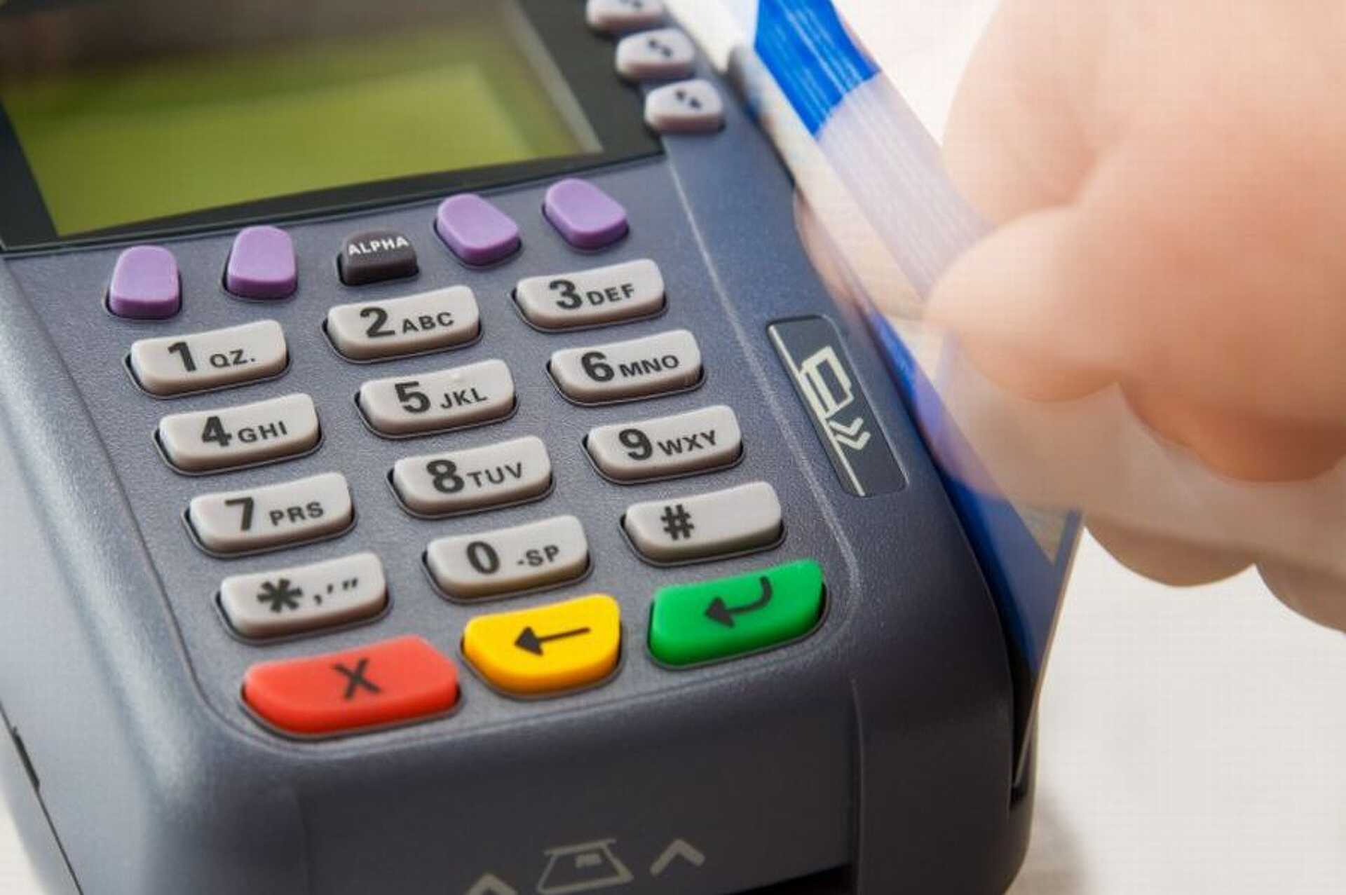 Technikai hiba miatt több bank is duplán vont le pénzt a bankkártyás fizetésnél