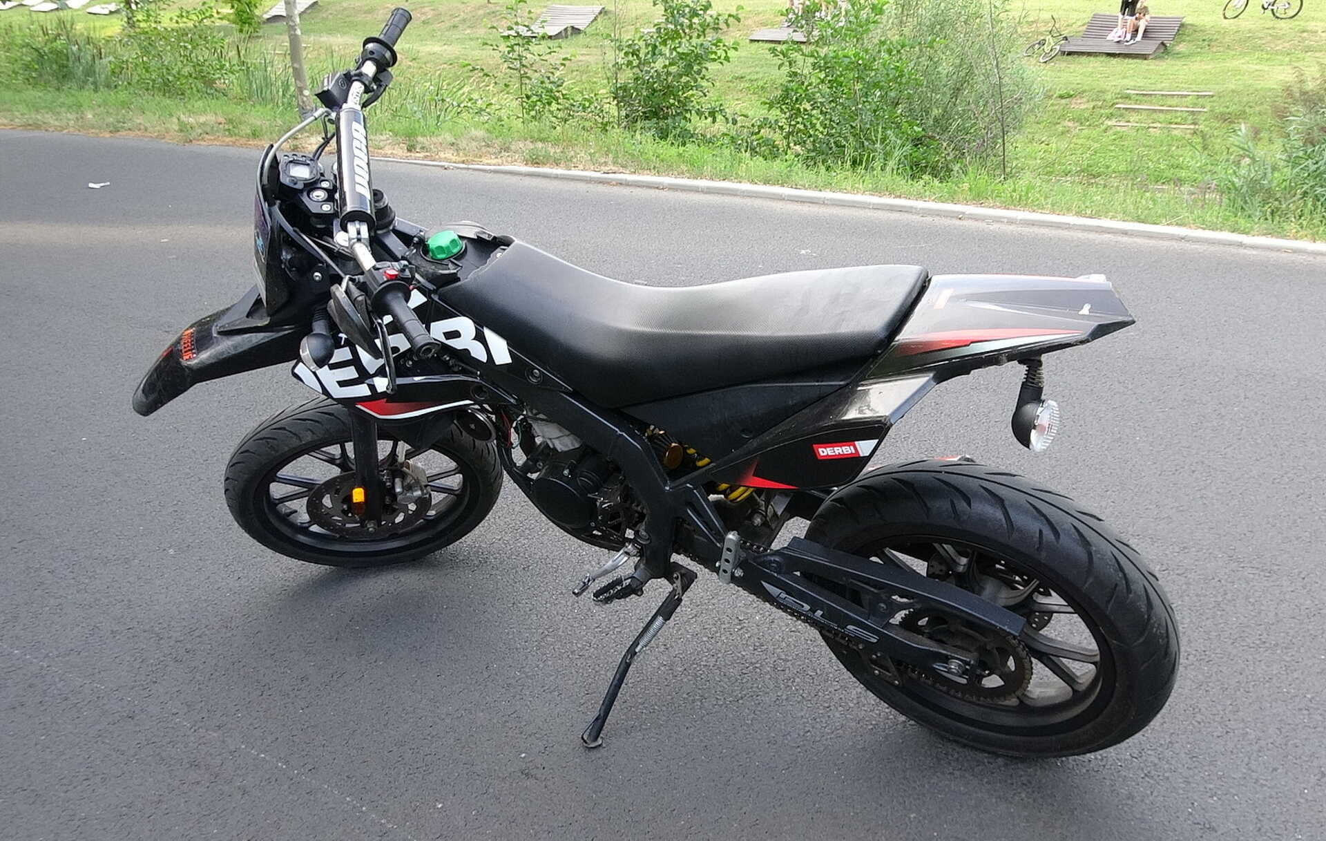Elesett motorral és megsérült egy fiatal nő Szombathelyen Kép