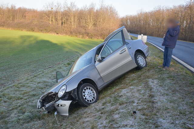 Szarvast gázolt egy Mercedes Vashosszúfalunál