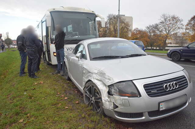 Credo busz hátuljának ütközött egy Audi Szombathelyen