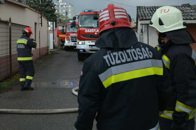 Tűzoltók