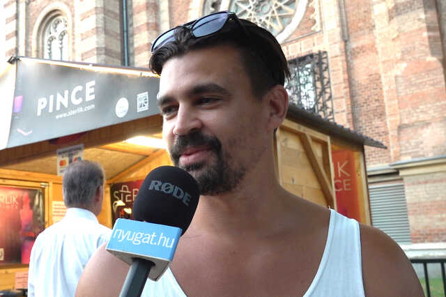 Karneválozókkal beszélgettünk