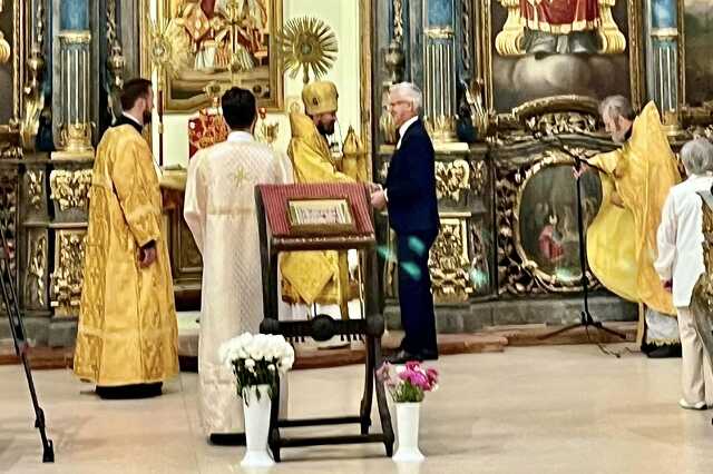 Kirill pátriárka kitünteti Soltész Miklóst