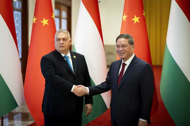 Orbán Kínában
