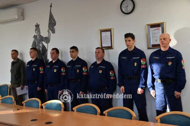 Hét új tűzoltó Vas megyében 