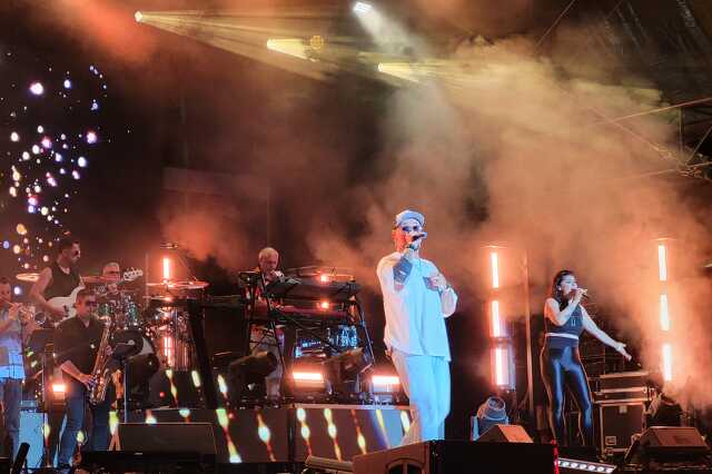 Majka és Nika (Veres Mónika) az EFOTT koncert közben