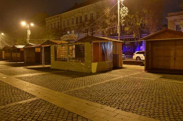 Tolvajok az adventi vásárban