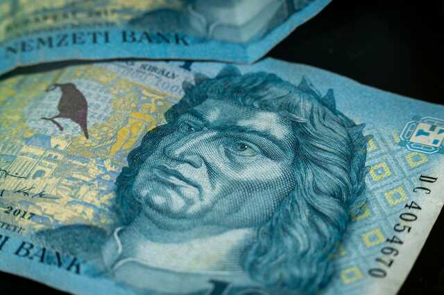 forint, ezres