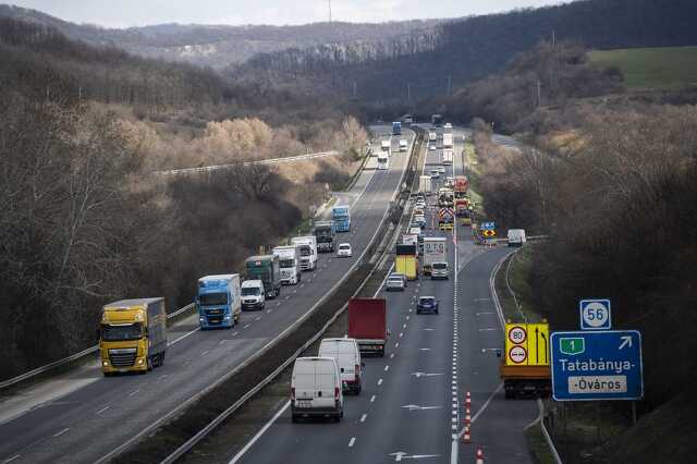 Autópálya, M1-es, felújítás