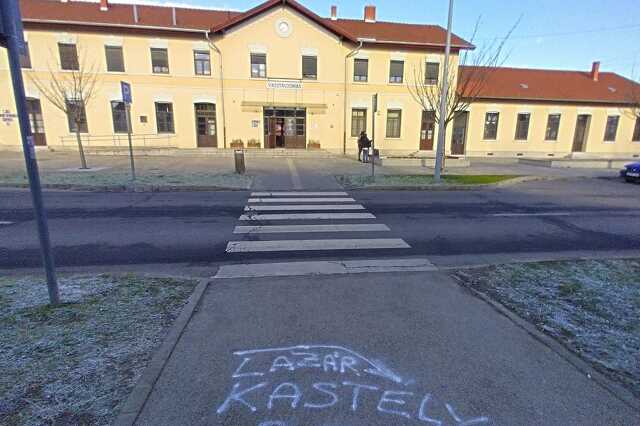 Lázár-kastély Sárvártól