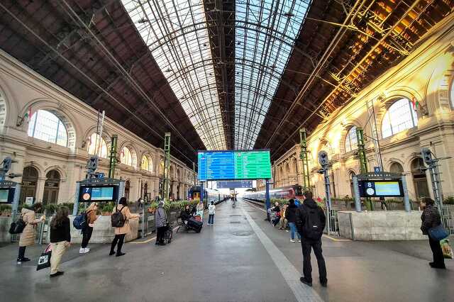 Vonat, vasút, állomás, Keleti Pályaudvar, közlekedés