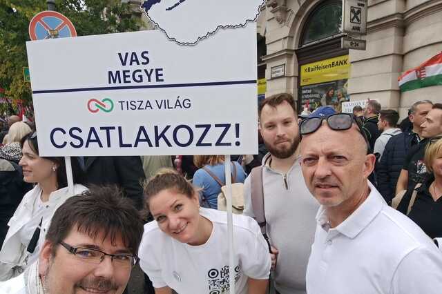 Szombathelyiek a Nemzet Menetén