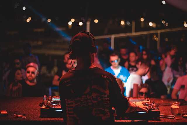Bajban az underground