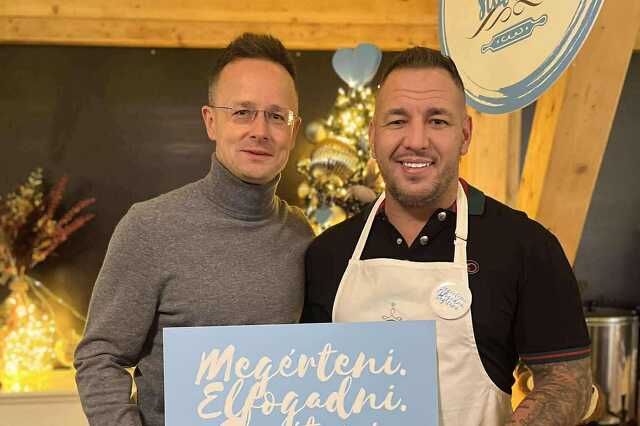 Szijjártó Péter és Curtis