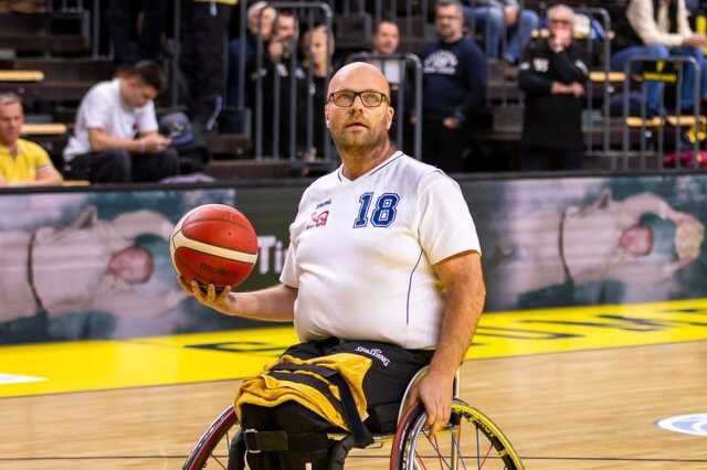 Kerekesszékes kosaras az Arena Savariában