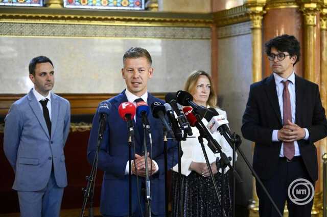 Tisza sajttáj a Parlamentben