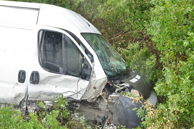 Elbóbiskolt a Fiat furgon sofőrje, a Skoda vezetője mentette a helyzetet a 84-es főúton, Kissomlyó közelében