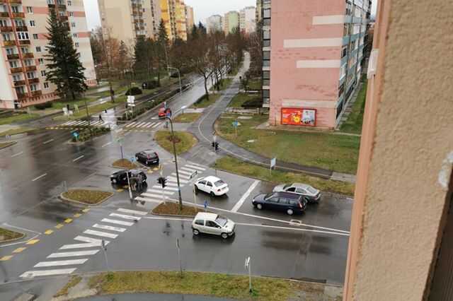 Koccanás a Bartók Béla és Rohonci kereszteződésében