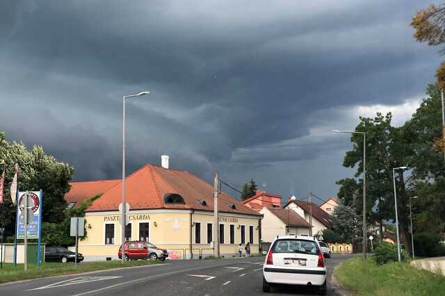 Viharfelhő