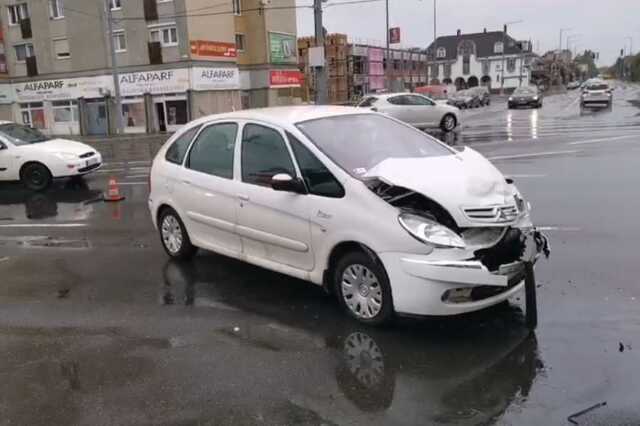Baleset a Hunyadi és Szent Márton kereszteződésben