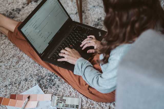 Home office, laptop