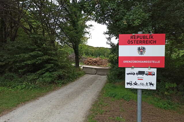 Lezárt határátkelő Ilonaaknánál