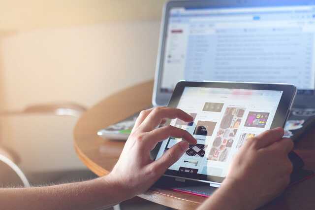Internet, laptop, tablet, ipad, home office