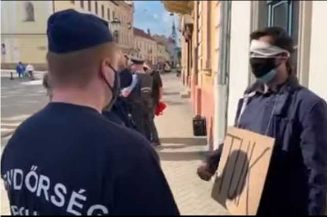 Eger tüntető