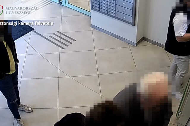 Idősek kifosztása a bankautomatánál