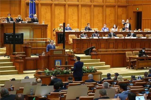 Vita román parlament