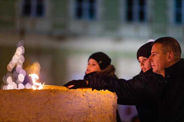 Szombathely, adventi koszorú, első gyertya