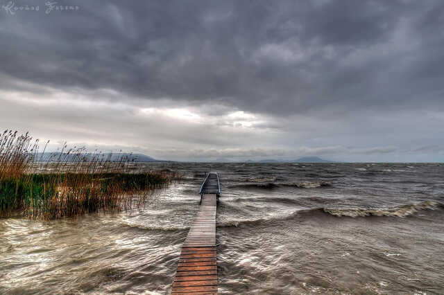 Szélvihar, Balaton