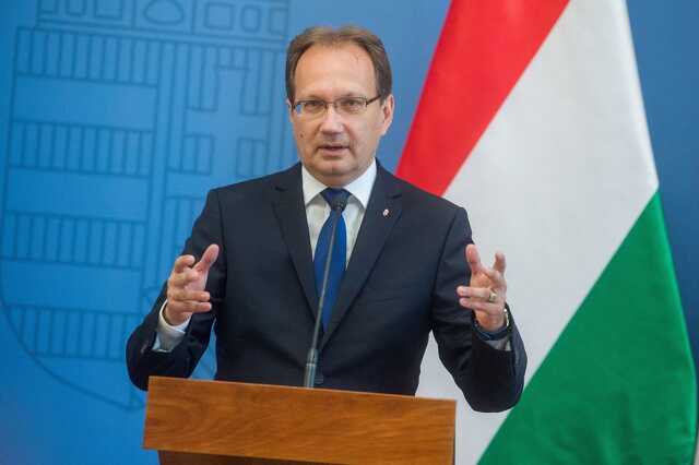 Hoppál Péter