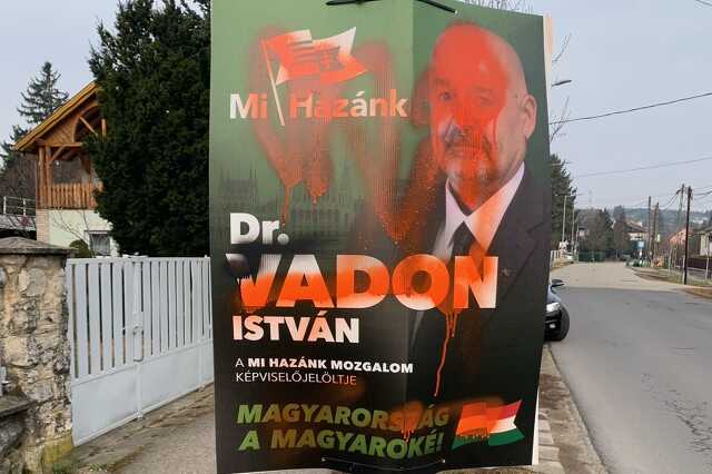 Megrongált választási plakátok Szombathelyen