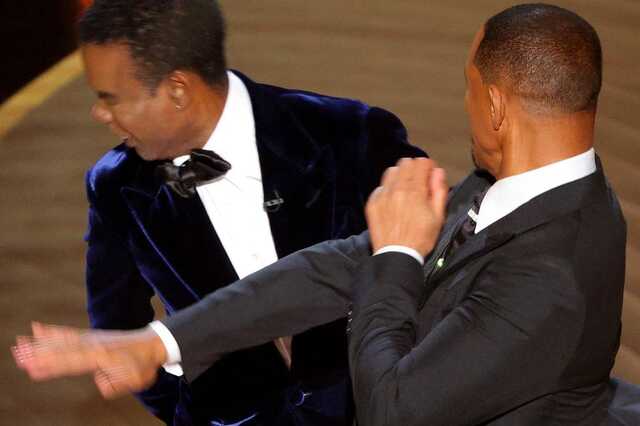 Will Smith pofonja