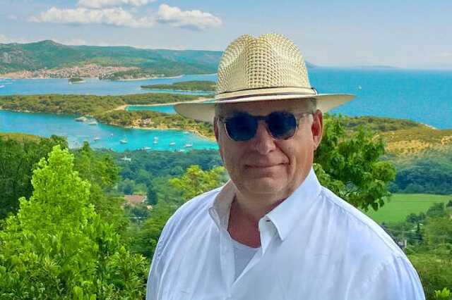 Orbán nyaral