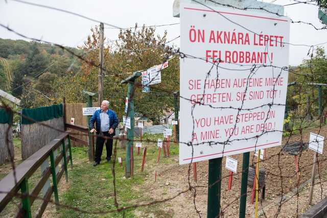 Vasfüggöny a kertem végében. Hangok az osztrák-magyar határsávból - Vasfüggöny Múzeum digitális fejlesztése