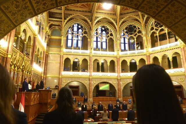 Országgyűlés, parlament
