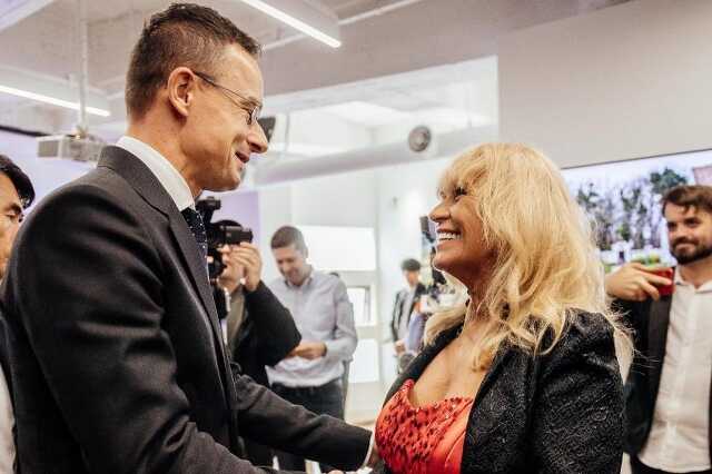 Szijártó Péter, Csepregi Éva