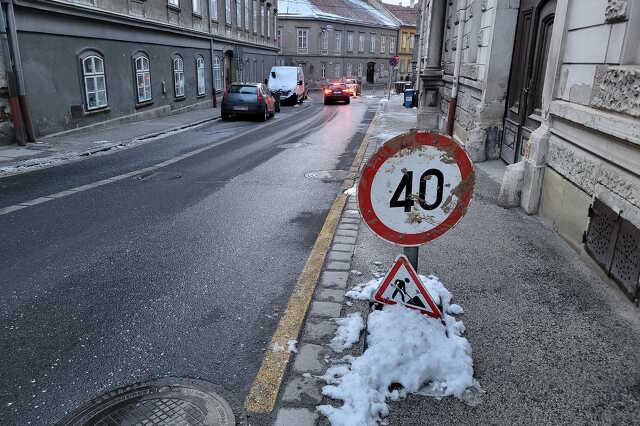 Sebességkorlátozás Balfi utca