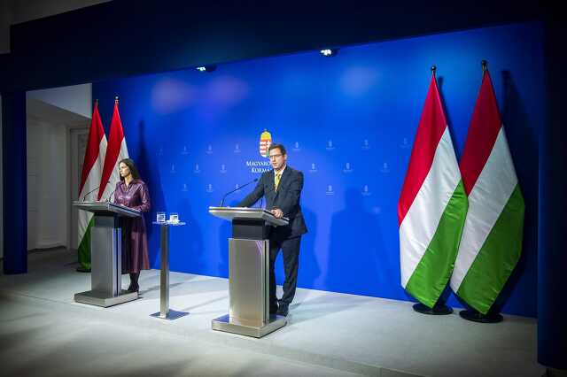 Gulyás Gergely és Szentkirályi Alexandra - Kormányinfó