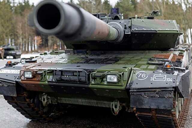 Leopard tank