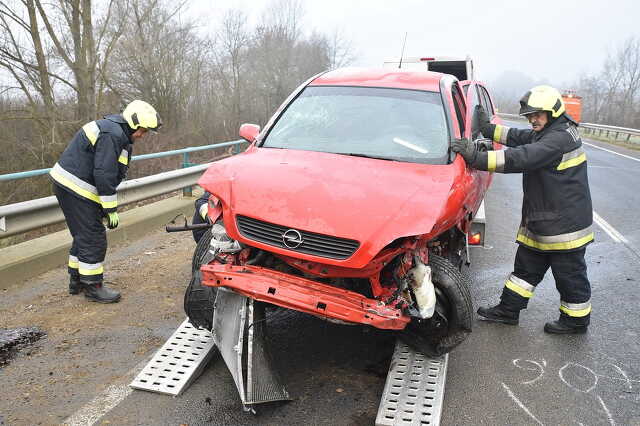 Az Opel vezetője súlyosan megsérült Vasvár közelében
