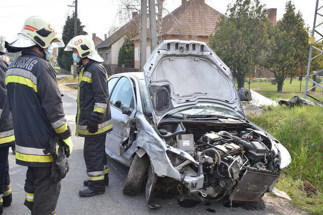 Árokba hajtott egy Peugeot Kemenessömjénben - megsérült a sofőr